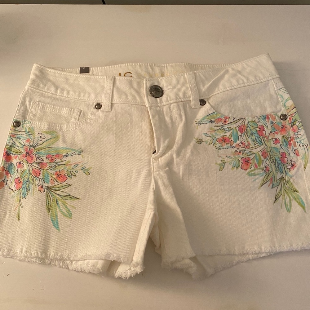 Lauren Conrad White Floral Shorts
